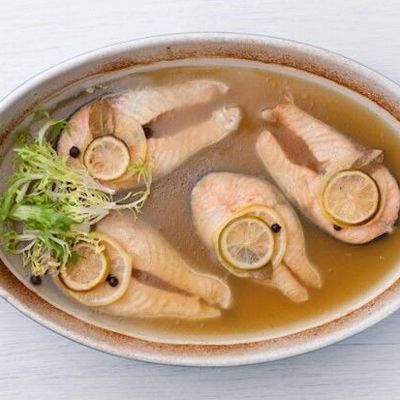 Заливная рыба: простой рецепт праздничного блюда