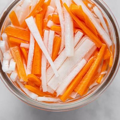 Маринованная морковка с дайконом по-вьетнамски