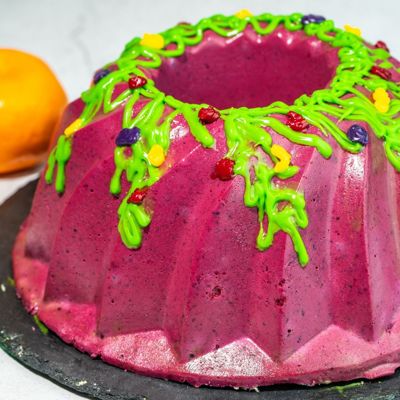 Творожный торт с сочными ягодами без выпечки