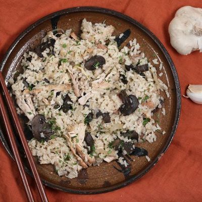 Вкусный рис с курицей и грибами в мультиварке