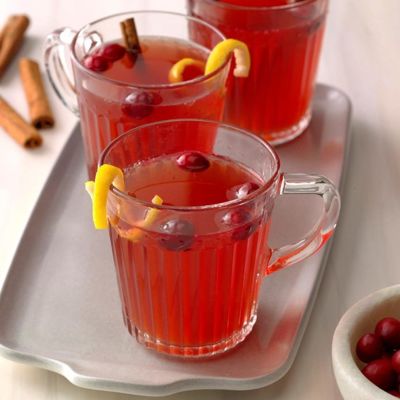Теплый клюквенно-цитрусовый пунш полезный безалкогольный напиток