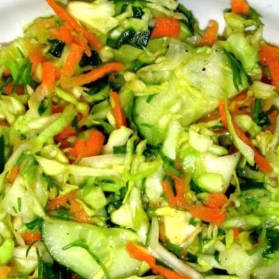 Легкий овощной салат к праздничному столу
