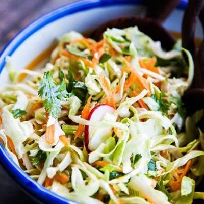 Вкусный свежий салат за 10 минут