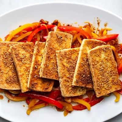 Хрустящий и ароматный жареный тофу с овощами за 30 минут