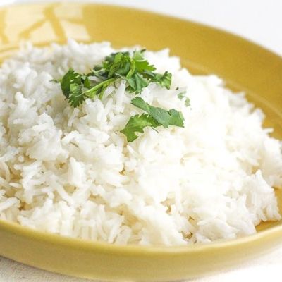 Простой гарнир по-тайски: рис на кокосовом молоке
