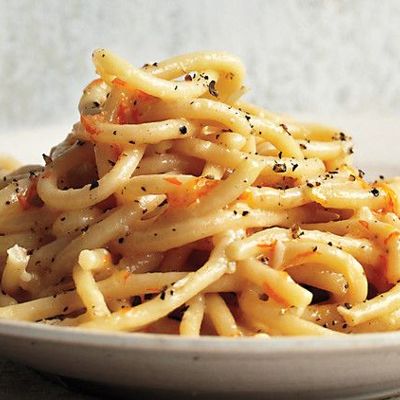 Ужин по-итальянски: спагетти с сыром и лимоном