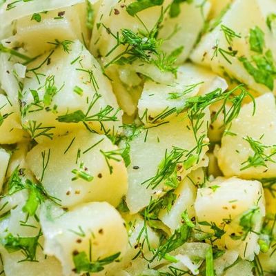 Очень простой картофельный салат - постно, дёшево и вкусно