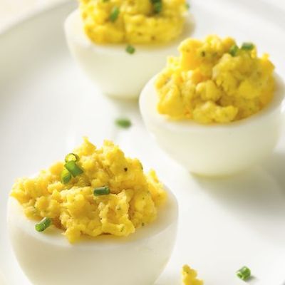 Лёгкие фаршированные яйца - проверенный рецепт