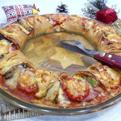 Рецепт вкусной и красивой пиццы Рождественский венок