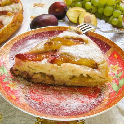 Пирог-чизкейк с яблоками и бананами в мультиварке