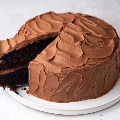 Как оформить торт на День рождения дорогому человеку