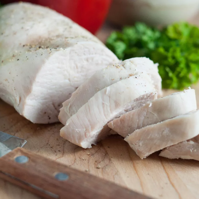 Что приготовить из отварной курицы: блюда простые и вкусные