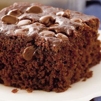 Торт шоколадный с вишней и заварным кремом - Рецепт с фото