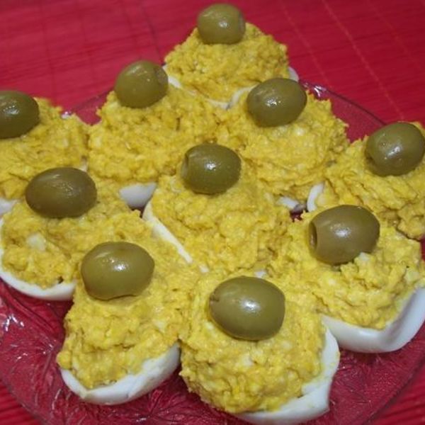 Яйца фаршированные печенью минтая рецепт с фото