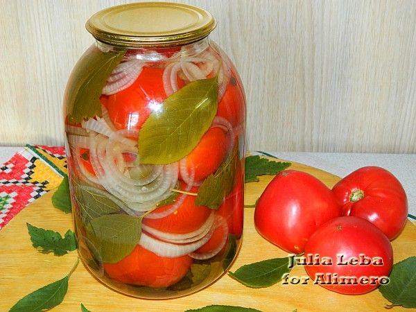 Маринованные помидоры дольками с луком на зиму пошаговый рецепт