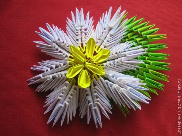 Модульное оригами «Кувшинка»