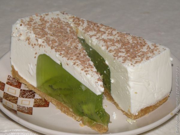 Торт без выпечки из печенья с малиной и желе. Рецепт с фото