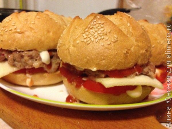Домашний фастфуд: как приготовить гамбургер своими руками