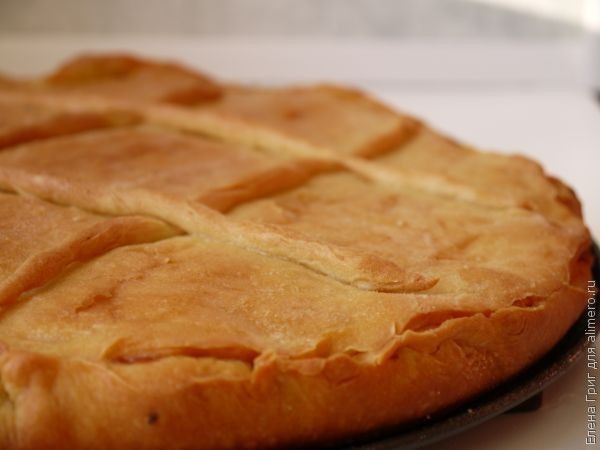 Пирог с куриным фаршем из слоёного теста - 10 пошаговых фото в рецепте