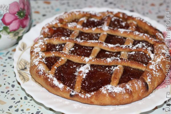 Песочный пирог с яблочным вареньем – кулинарный рецепт