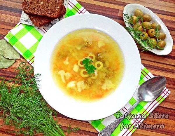 Гороховый суп с оливками