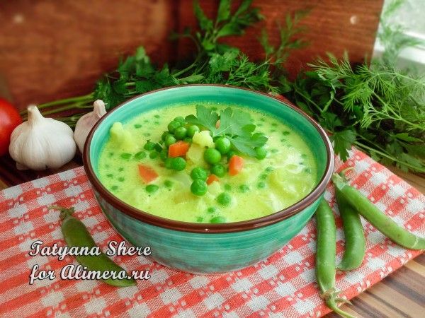 Сырный суп с зеленым горошком