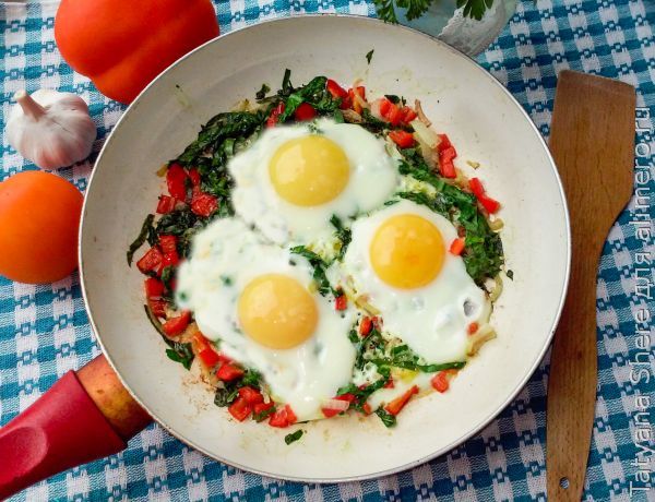 Рецепт яичницы в блине на завтрак