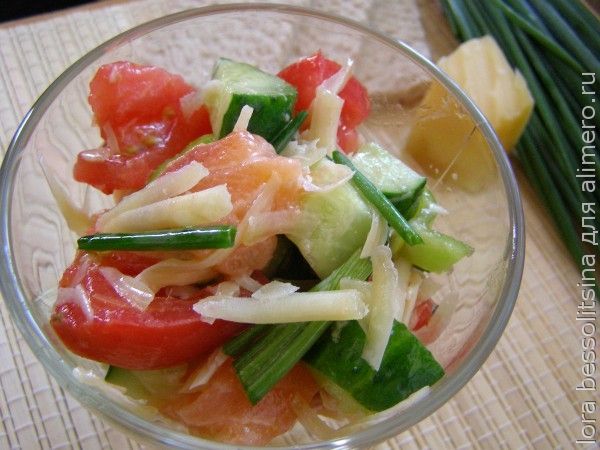 Как приготовить рецепт Салат с сёмгой и помидорами