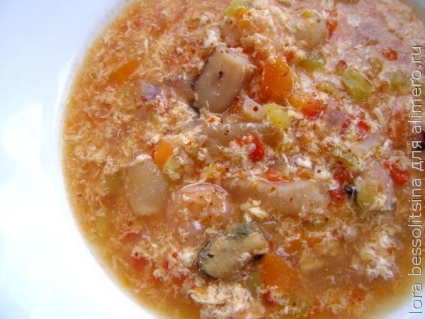 диетические блюда - суп с морепродуктами