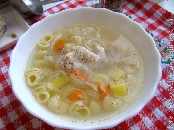 Суп с курицей и вермишелью по-болгарски