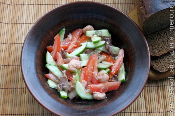 Салат из морского коктейля – 8 рецептов приготовления