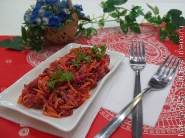 Салат из свеклы и моркови – диетическое блюдо за 10 минут