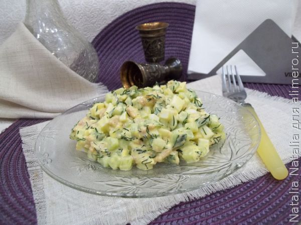 Удивительно вкусный салат с лососем и яйцами – замечательный рецепт
