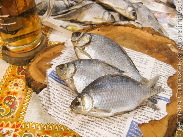 Cушеная рыба карась, рецепты с фото