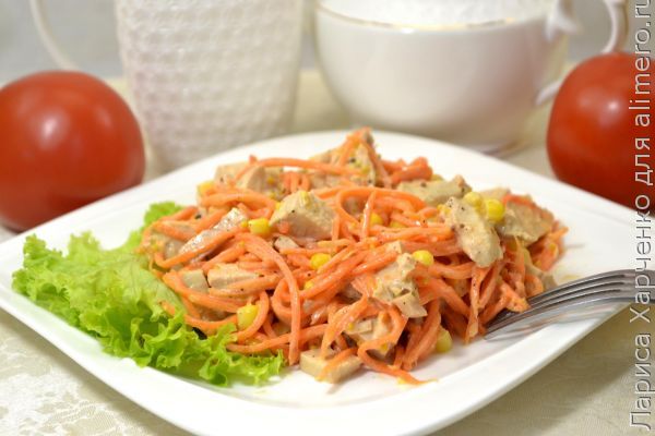Салат с курицей, грибами и кукурузой пошаговый рецепт