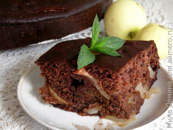 Шоколадная шарлотка с яблоками – пошаговый рецепт приготовления с фото