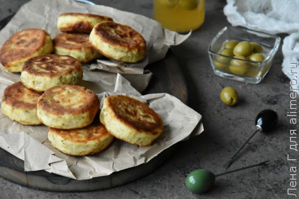 Несладкие сырники с оливками - пикантные, вкусные и ароматные