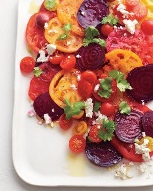 Прекрасный салат из свеклы и помидоров - так просто и так вкусно!