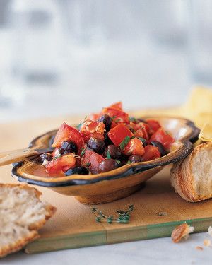 Вкусные тушёные оливки с помидорами