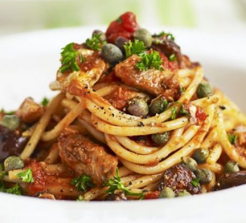 Спагетти с сардинами - отличный вариант для семейного ужина