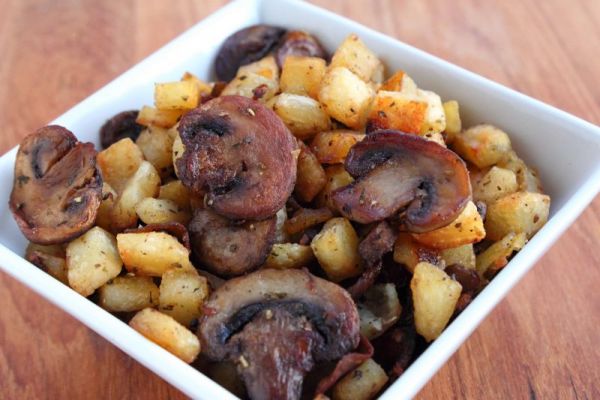 Картошка с белыми грибами в духовке: сытное блюдо для всей семьи