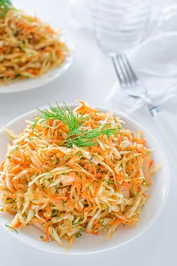 Постный салат с капустой и морковкой за 10 минут