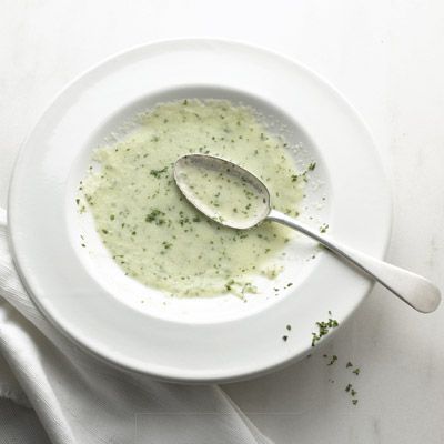 Холодный огуречный суп с мятой - идеальный для лета