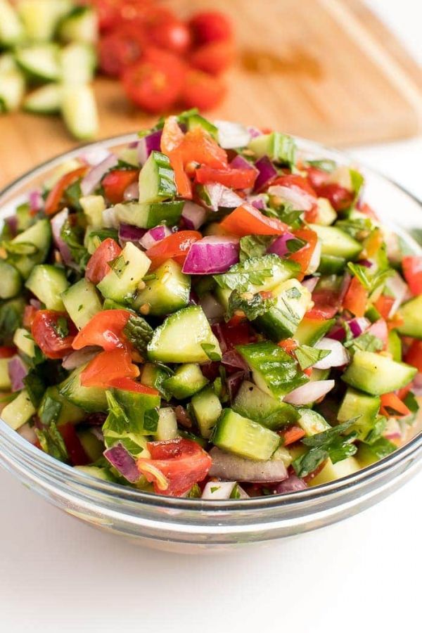 Израильский овощной салат - вкусный, быстрый, простой