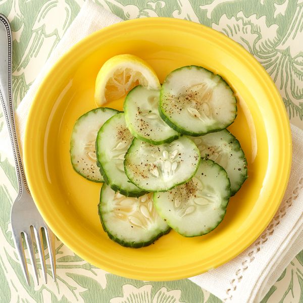 Простейший салат из огурцов - всего 3 ингредиента
