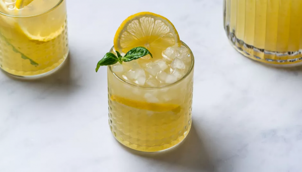 Летний напиток с лимоном и базиликом - меньше часа и готово