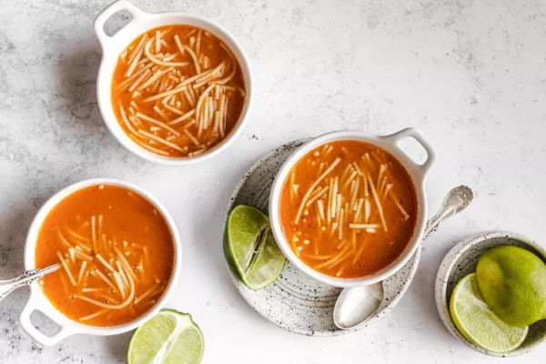 Мексиканский суп с вермишелью на курином бульоне - просто и вкусно