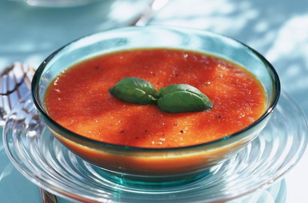 Согревающий суп-пюре с томатами и болгарским перцем