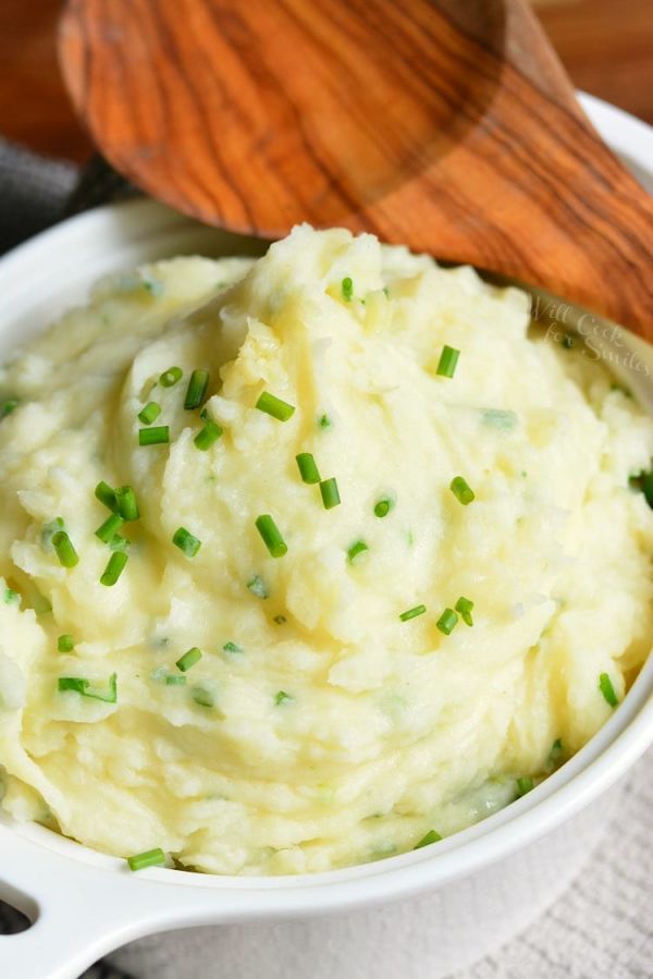 Картофельное пюре по-новому с сыром и зелёным луком