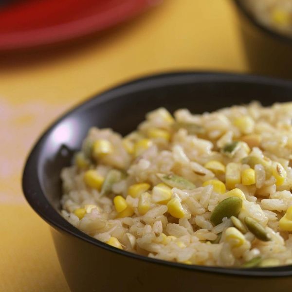 Рисовый пилаф с кукурузой - потрясающий летний гарнир